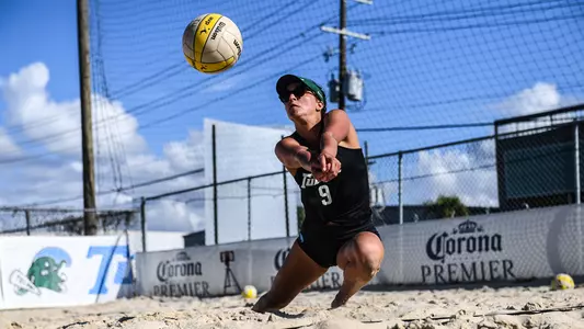 Lara Torruella Action