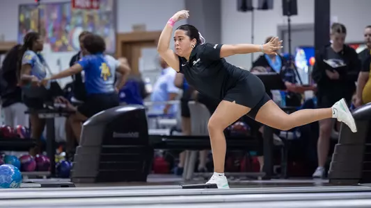 Valeria Colon Action Colonial Lanes Classic 2026