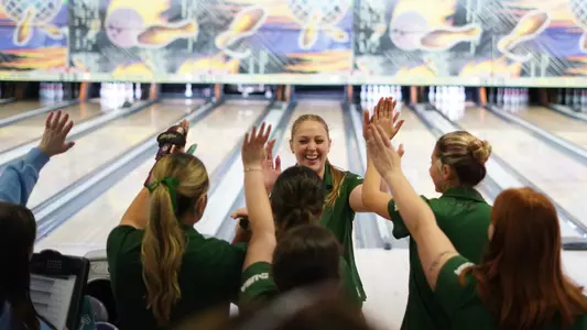 Mia Stolakis High Fives