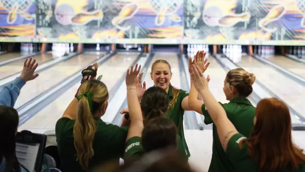 Mia Stolakis High Fives