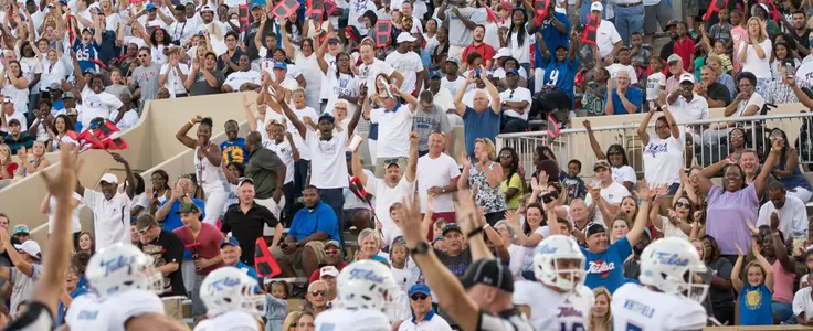 fans after touchdown
