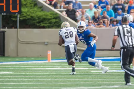 at H.A. Chapman Stadium in Tulsa, OK on 9/30/17. BRETT ROJO/For the Tulsa World