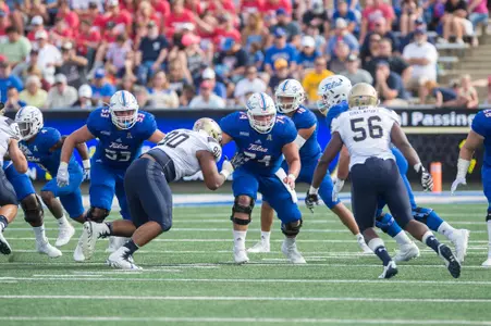 at H.A. Chapman Stadium in Tulsa, OK on 9/30/17. BRETT ROJO/For the Tulsa World