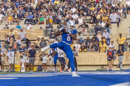 Saturday, September 30, 2017  Tulsa, OK
09 30 2017 TU-Navy football EC
Photos by Erik Campos