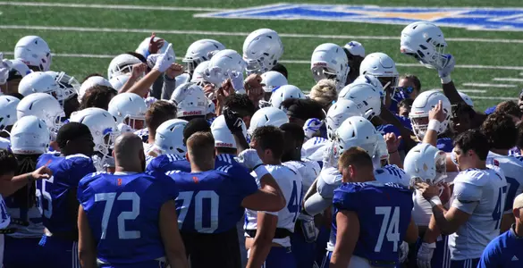 groups helmets in air