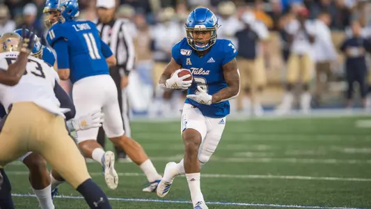 Shamari Brooks looking for daylight