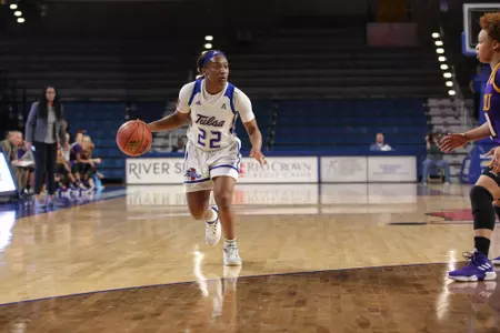 Morgan Brady playing basketball