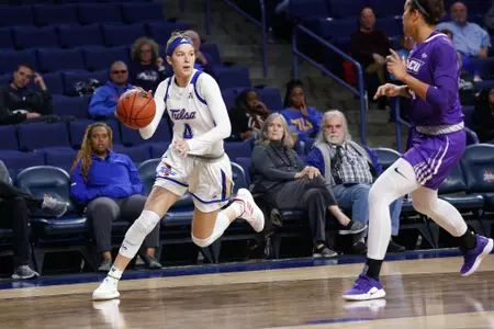Addison Richards playing basketball