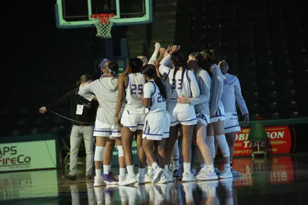 2018-19 team huddle
