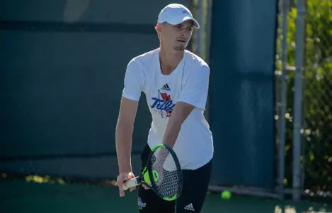 Kody Pearson serving at Oracle ITA National Fall Championships