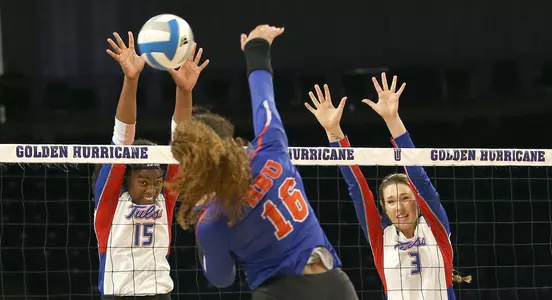 Maddie Rhoder block vs. Houston Baptist
