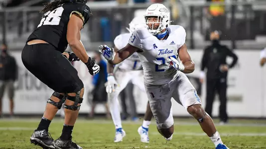 Zaven Collins against UCF