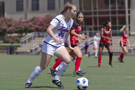 Aubrey Lechlider playing soccer