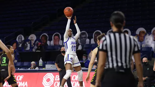 Maya Mayberry playing against USF