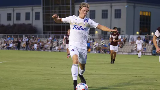 Tom Protzek playing soccer