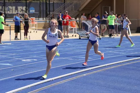 Miller Jones running track