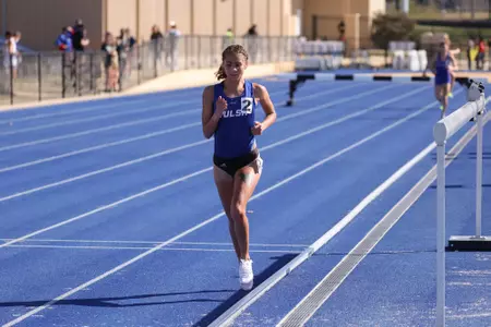 Layla Roebke running track