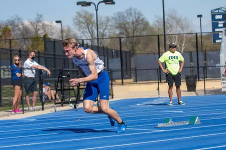 Henry Visser running track