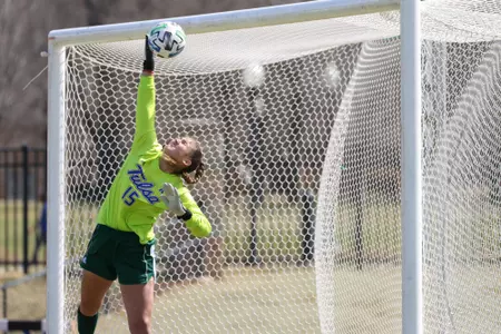 Emma Malsy playing soccer