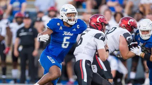 Tulsa Golden Hurricane linebacker Jon-Michael Terry (6) BRETT ROJO/For the University of Tulsa