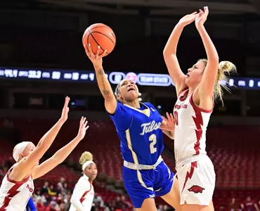 Temira Poindexter playing against Arkansas