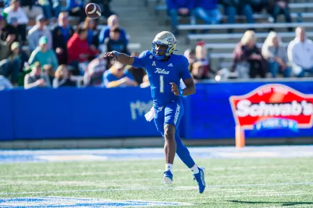 Tulsa Golden Hurricane quarterback Braylon Braxton (1) BRETT ROJO/For the University of Tulsa