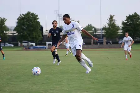 Malik Henry-Scott