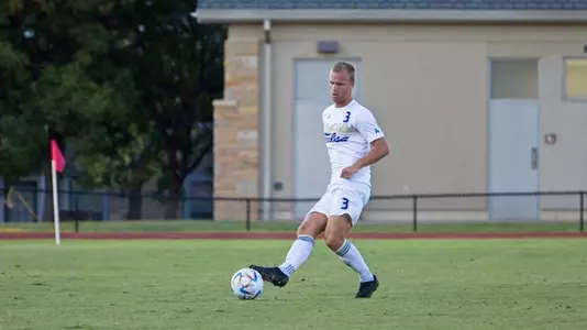 Wes Bottenburg playing soccer