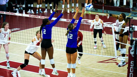 Arianna Mongare and Avery Kalsu