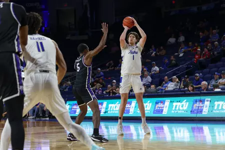 Tulsa forward #1 Matt Reed - Tulsa vs. Central Arkansas in the Donald W. Reynolds Center on 11/6/2023