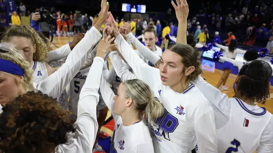 Tulsa Women's Basketball Huddle