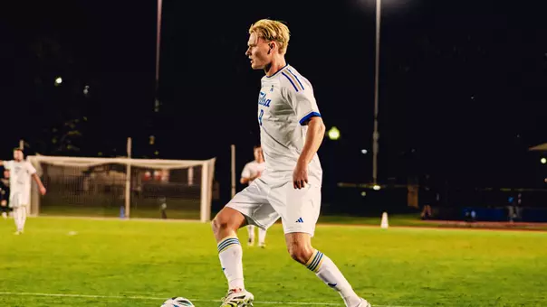 Gijs Hovius vs Drake