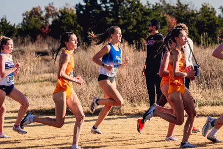 Evyn Humphrey runs at the Midwest Regional in Stillwater