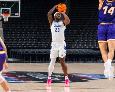 David Green shoots against Northern Iowa