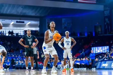 Myles Rigsby shoots a free throw against Missouri State
