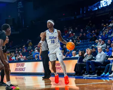 Tylen Riley looks to drive