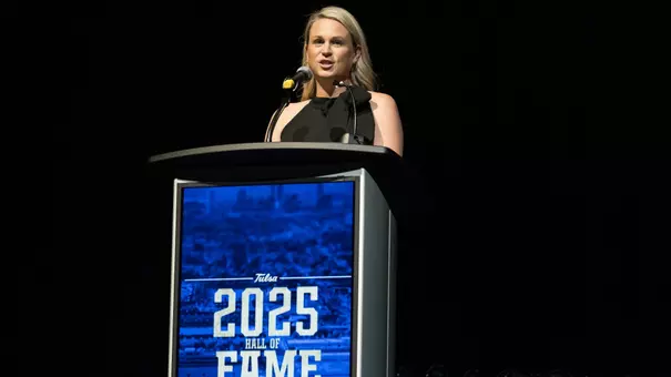 Jill Barrett - Hall of Fame (25)