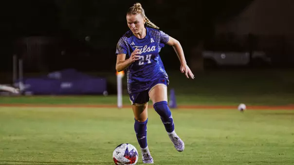 Addison Castleberry plays against SNU