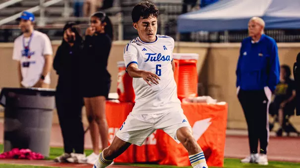 Jared Aguilar vs Drake