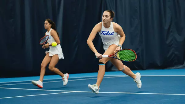 Maria Santos doubles vs OU