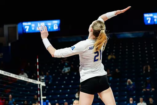 Olivia Vance attacks the ball against Florida Atlantic