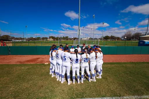 Tulsa Softball huddles before facing UTA