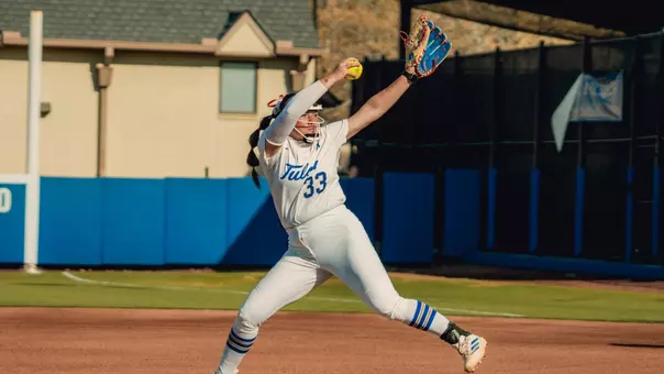 Brinly Maples delivers a pitch against South Florida