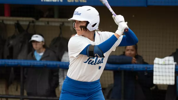 Claira Skaggs at the plate against UTSA