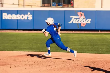 Claira Skaggs rounds the bases against Oklahoma State