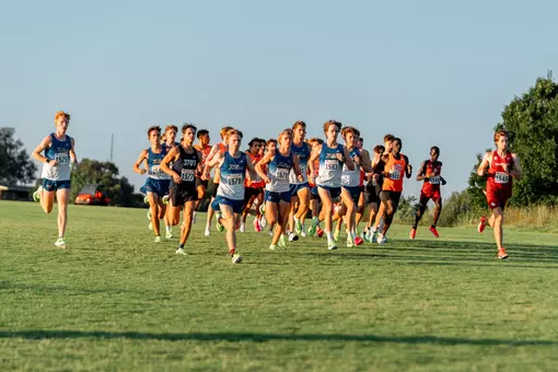 Tulsa's men run at the Cowboy Preview