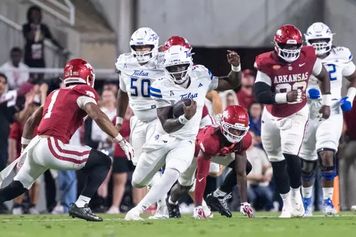 Dexter Williams II scrambles against Arkansas