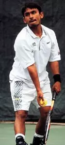 Sanzaruz Zaman captured a win at the No. 4 singles slot to help the Blazers to a 4-0 win over Marquette in the first round of the C-USA Championship.