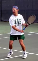 Andre van der Merwe notched a win at the No. 1 singles spot, defeating 36th-ranked Tiago Ruffoni of Auburn Wednesday night.