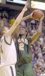 Gabe Kennedy strong play in the second half secured the win for UAB (file photo).